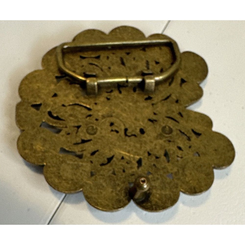 Unique Brass Tone Heart Shaped Belt Buckle With Clear Iridescent Stones 3” By 2” - Picture 4 of 15